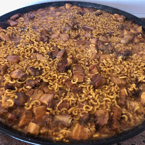 fideua carne