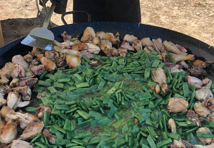 freir verdura paella